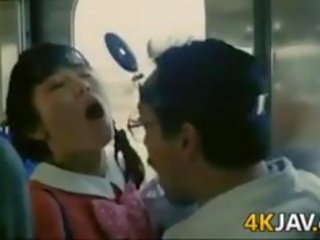 Lassie makakakuha ng apuhapin sa a tren