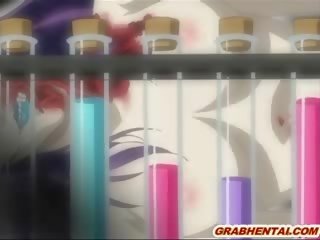 Japońskie hentai młody pani picie sperma